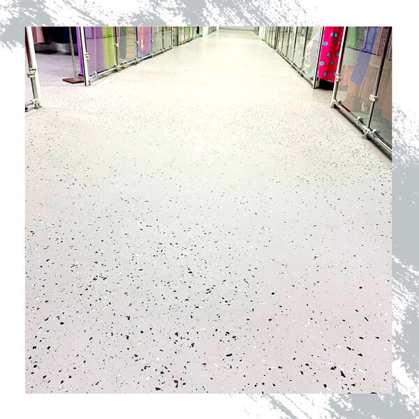 Устройство наливного пола в Доме бытовых услуг в Кургане